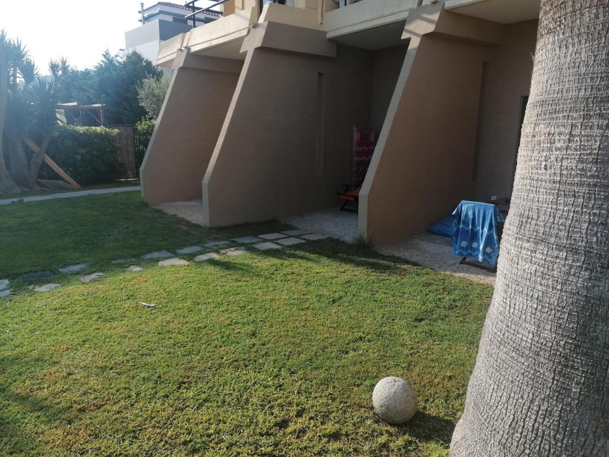 Endless Summer Pool Flat Иксия Екстериор снимка