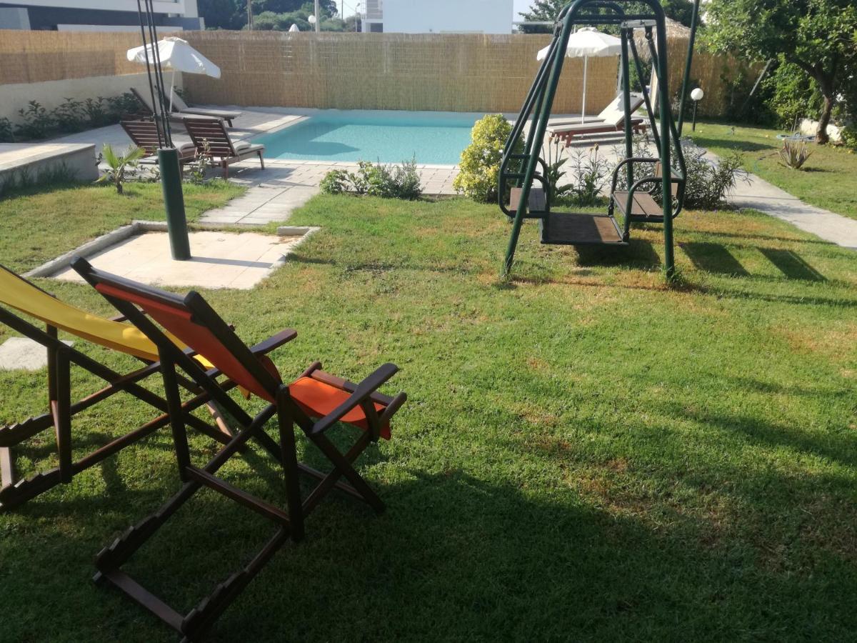 Endless Summer Pool Flat Иксия Екстериор снимка